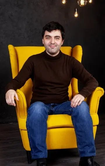 Максим Ушаков