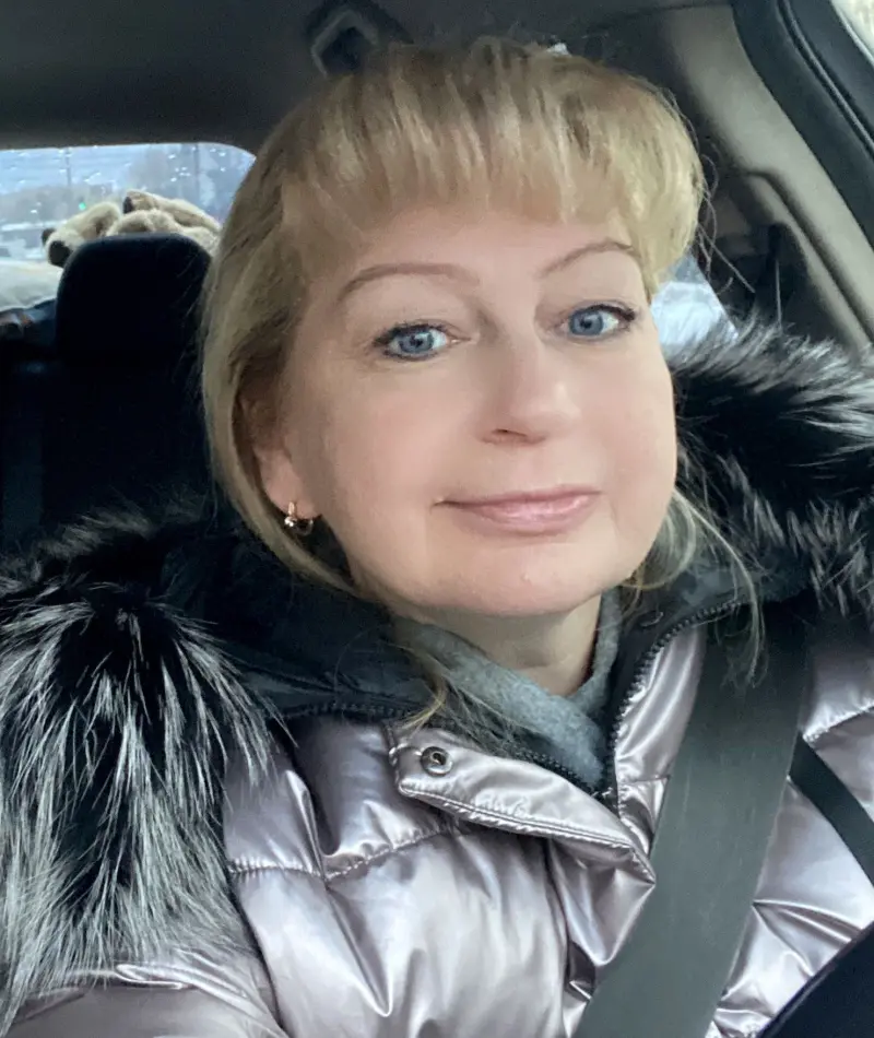 Лаки Светлана