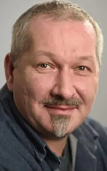 Артем Веселов