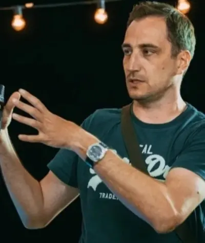 Руслан Александров