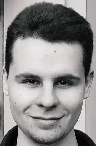 Владимир Такинов
