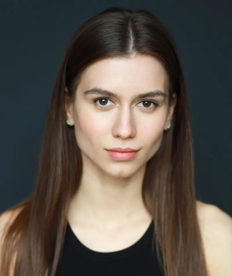 Полина Ларина