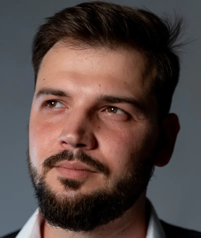 Юрий Лукьянов
