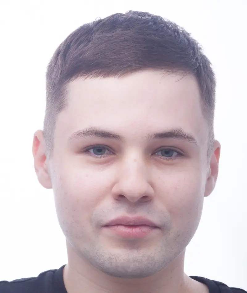 Антон Полковников