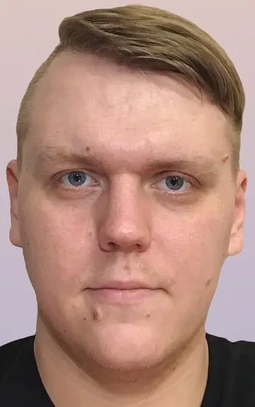 Михаил Сазанов
